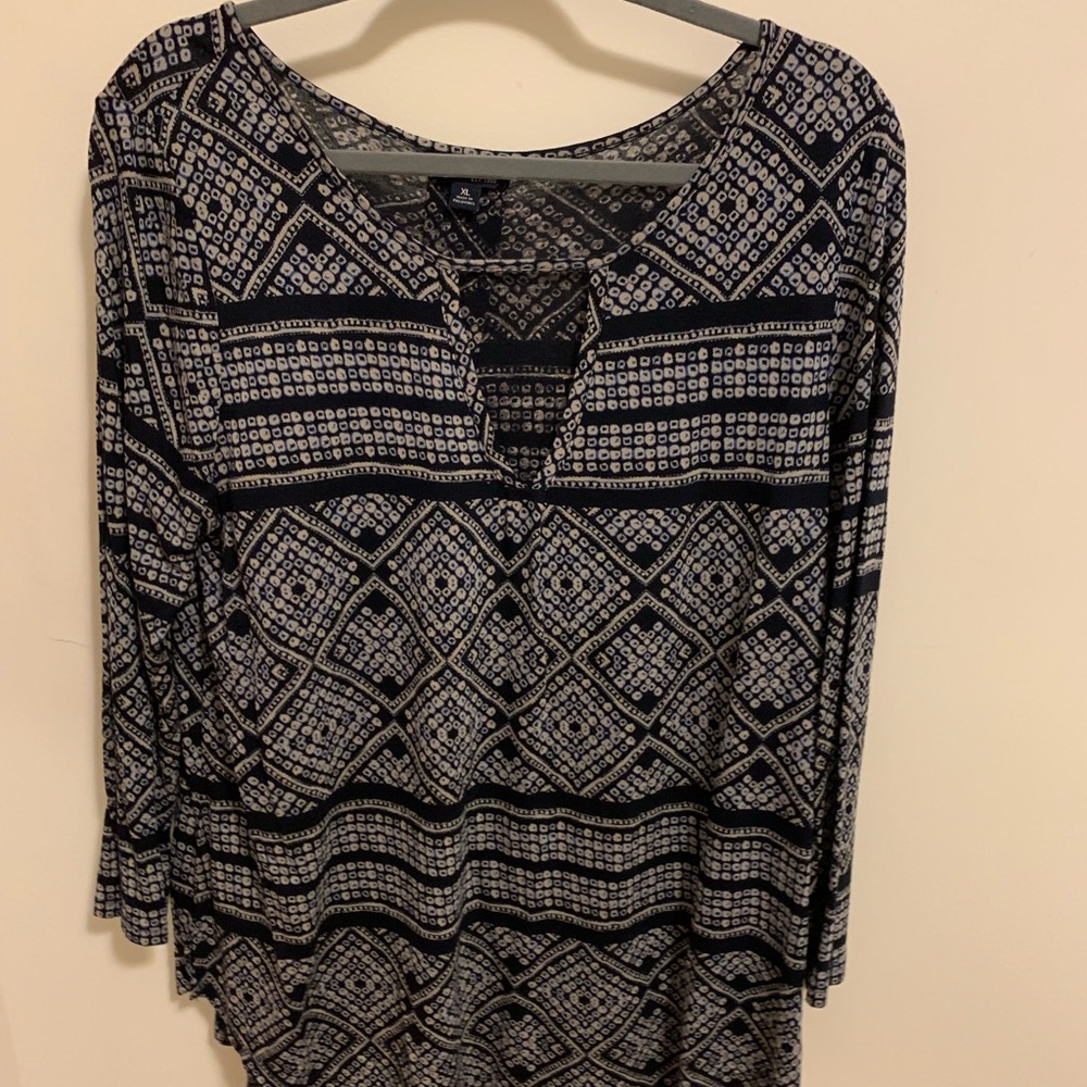 Boho long sleeve with keyhole front